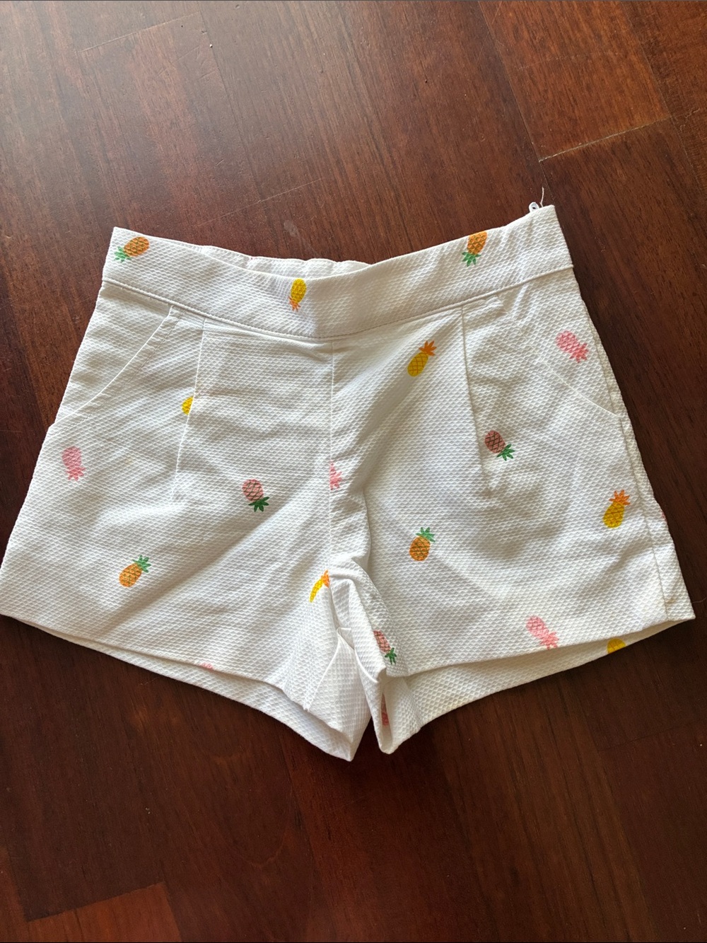 Janie and Jack White Pineapple Print kids Shorts